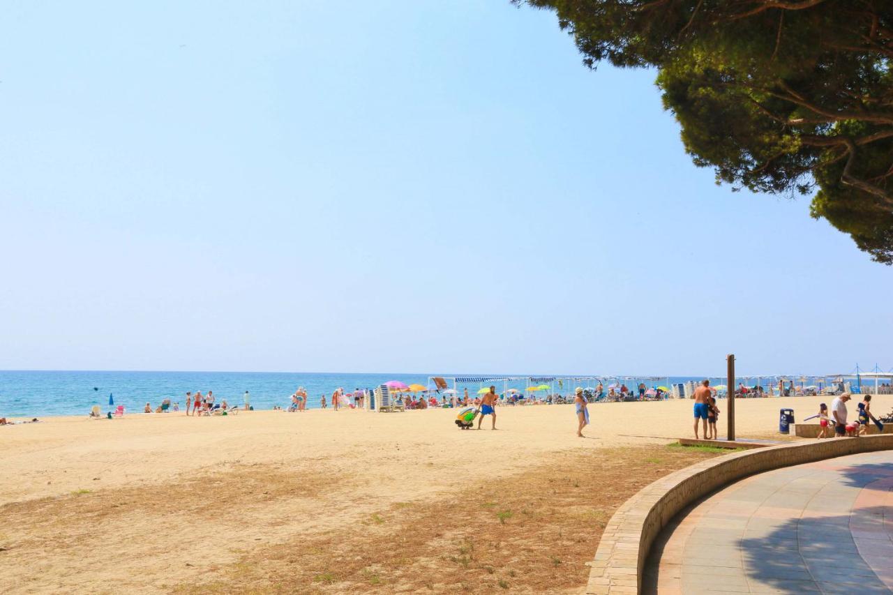 Playmar Litoral Costa Dorada - Only Families Apartment Cambrils Exterior foto