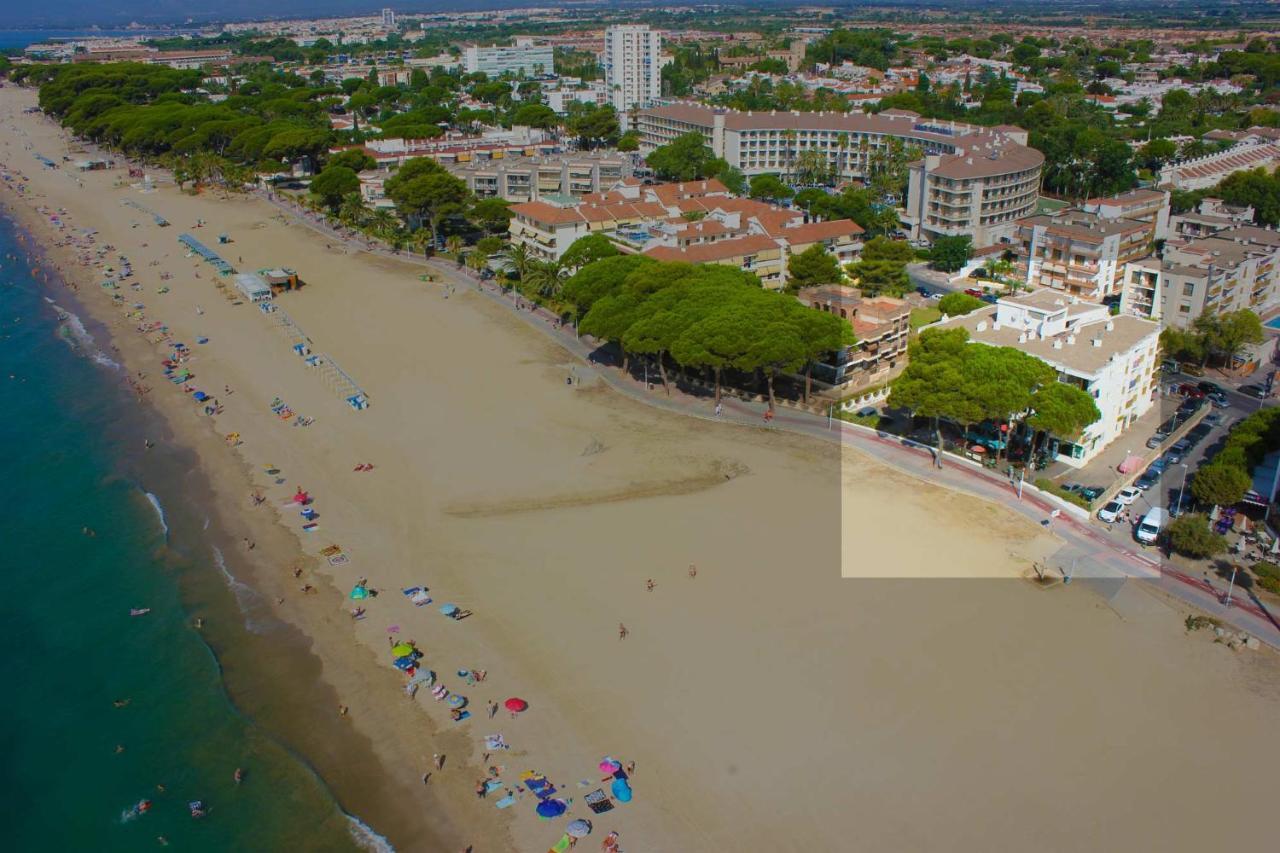 Playmar Litoral Costa Dorada - Only Families Apartment Cambrils Exterior foto